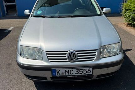 VW Bora 260.000 km 1.449 &euro; Köln 51107
