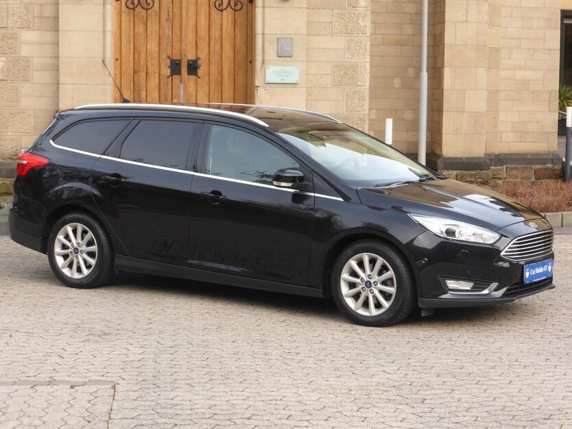 Ford Focus 87.000 km 8.400 € Bad Breisig 53498