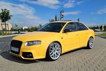 Audi V8