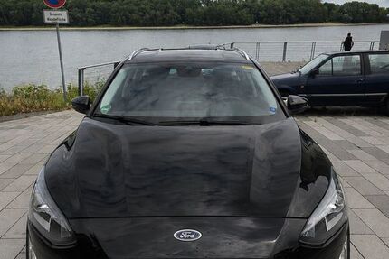 Ford Focus 103.000 km 13.900 &euro; Wesseling 50389