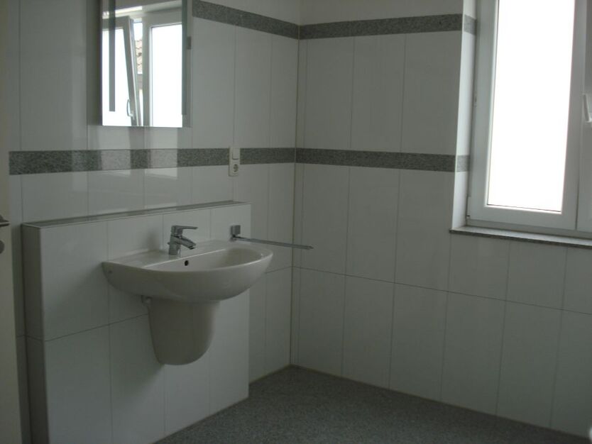Bornheim - Brenig schöne 3-Zimmerwohnung mit Balkon ab 01.10.2025 oder nach Vereinbarung