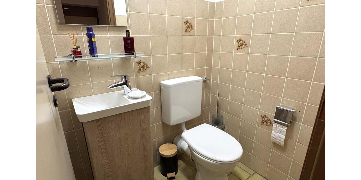 Dachgeschoßwohnung Lohmar - 3 Zimmer, 90 m&sup2;, 950&euro; | Angebot:24397731