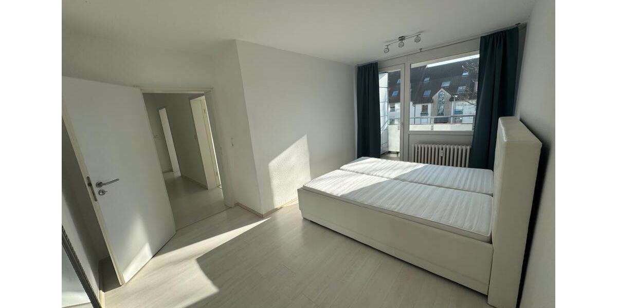 Erdgeschoßwohnung Bergisch Gladbach Frankenforst - 4 Zimmer, 104 m&sup2;, 1.600&euro; | Angebot:24616463