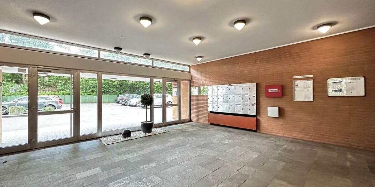 Etagenwohnung Bergisch Gladbach Bockenberg - 5 Zimmer, 129 m&sup2;, 265.000&euro; | Angebot:25718486