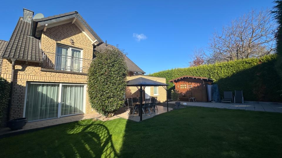 Doppelhaushälfte Hennef (Sieg) - 5 Zimmer, 142 m&sup2;, 760.000&euro; | Angebot:24853927