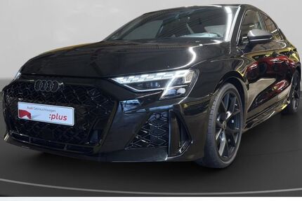 Audi RS3 3.000 km 71.990 &euro; Köln 50968