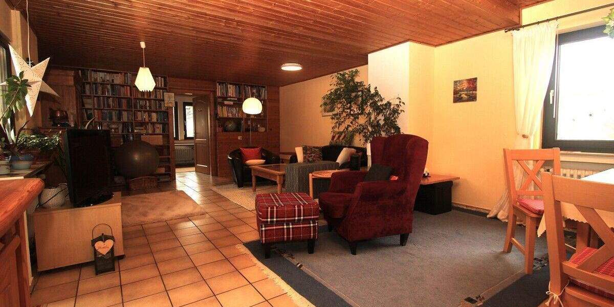 Etagenwohnung Königswinter Ittenbach - 3 Zimmer, 84 m&sup2;, 229.000&euro; | Angebot:25697242