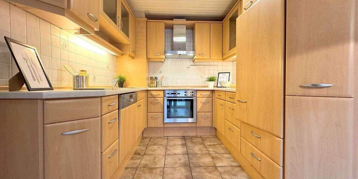 Etagenwohnung Siegburg - 4 Zimmer, 100 m&sup2;, 309.000&euro; | Angebot:25739528