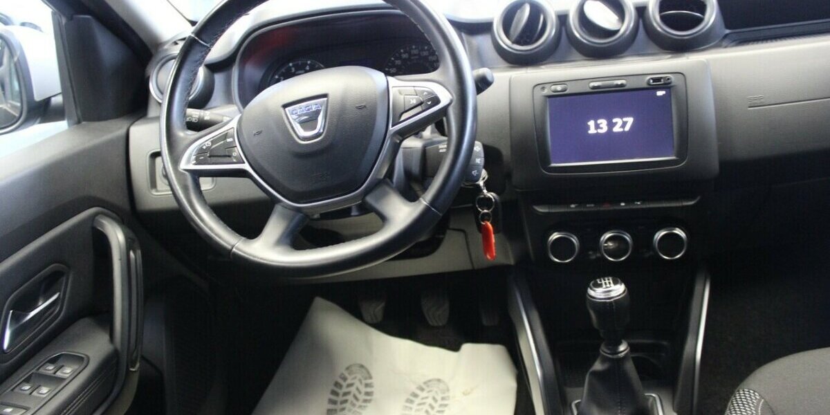 Dacia Duster TCe 130 2WD GPF Prestige - AHK - 130.308 km 14.980 &euro; Euskirchen 53881