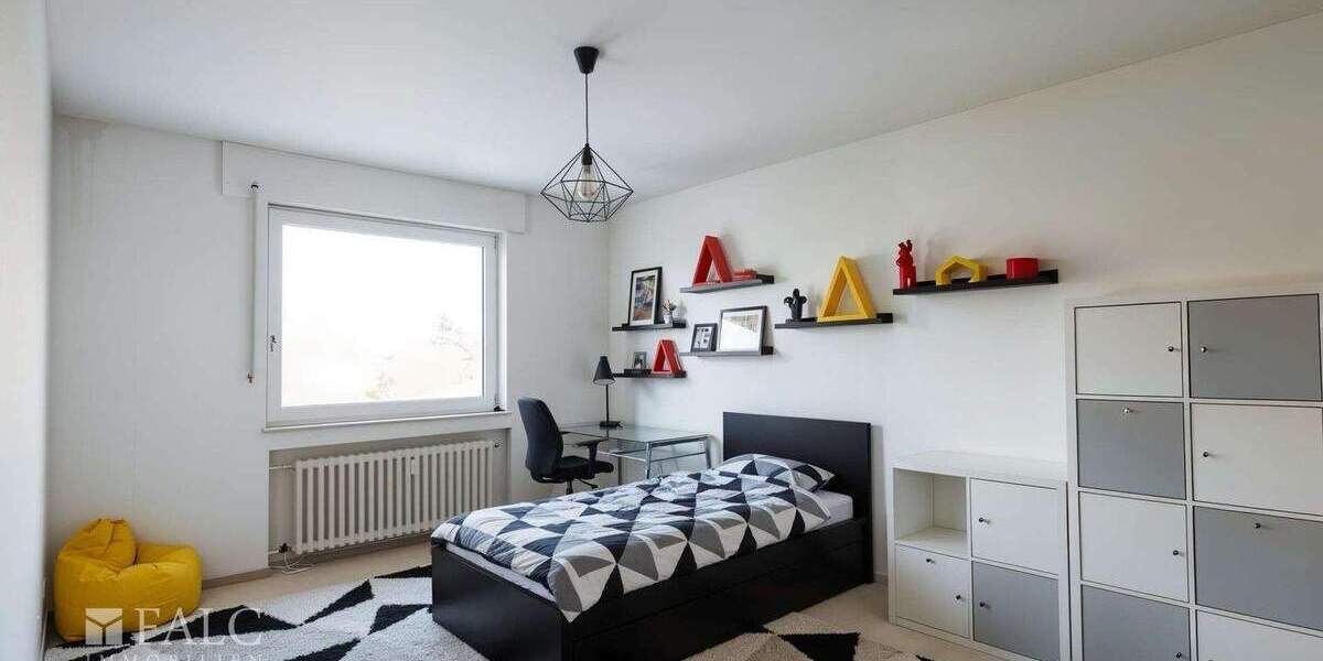 Etagenwohnung Köln Merheim - 5 Zimmer, 146 m&sup2;, 449.000&euro; | Angebot:25696527