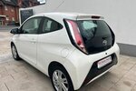 Toyota Aygo (X) 1,0-l-VVT-i x-play touch 94.000 km 6.690 &euro; Troisdorf 53844