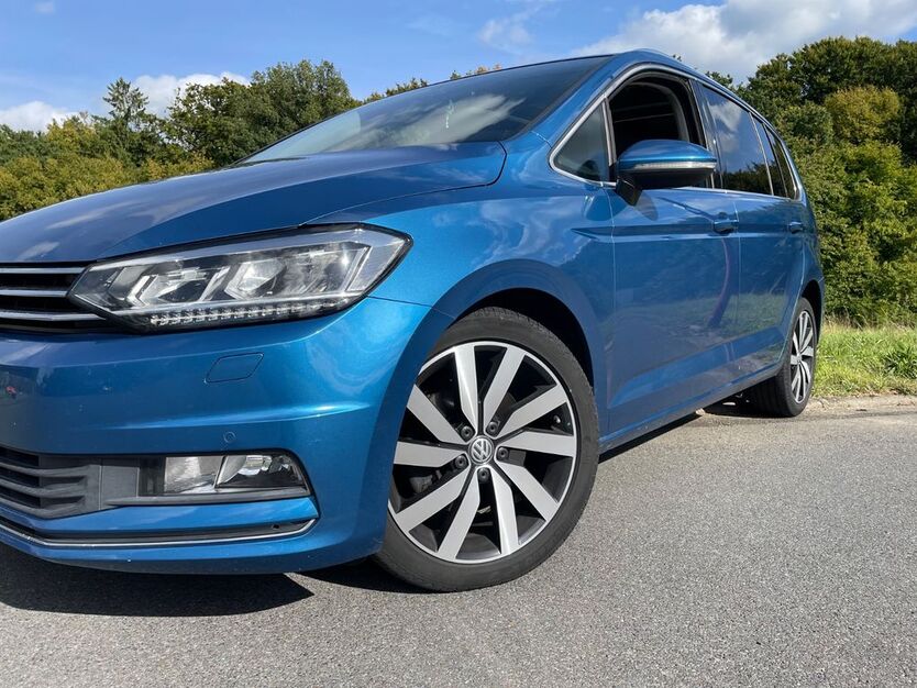 VW Touran 118.500 km 19.999 € Vettelschoß 53560