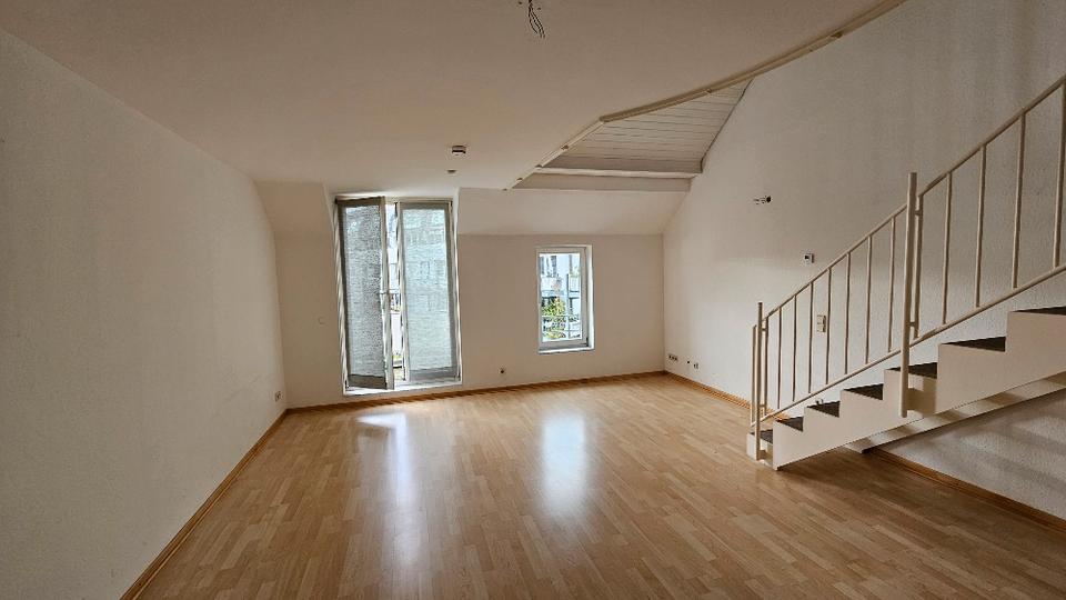 Platz für die ganze Familie!! Galeriewohnung mit kleinem Balkon 3 zimmer