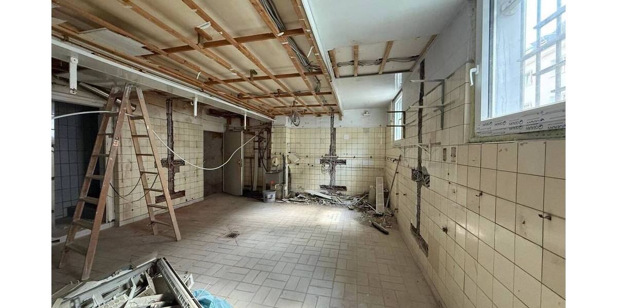 Ladenlokal auf der Brühler Straße - ehem. Metzgerei, ideal für Imbiss oder andere Konzepte 3 zimmer