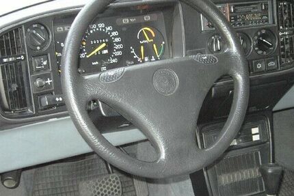 Saab 900 201.423 km 7.999 &euro; Köln 50996