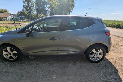 Renault Clio 141.186 km 6.400 &euro; Rheinbach 53359