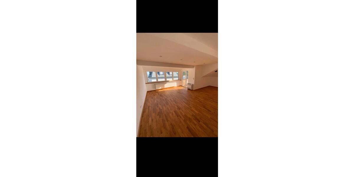 Dachgeschoßwohnung Königswinter - 2 Zimmer, 82 m&sup2;, 1.100&euro; | Angebot:25813878