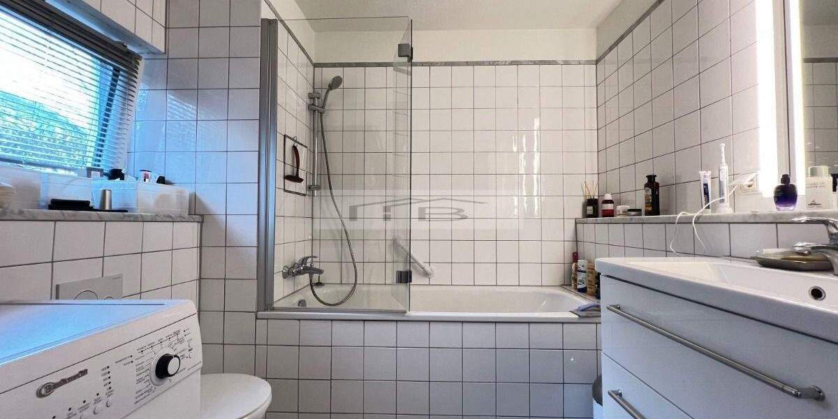 Etagenwohnung Köln Lindenthal - 3 Zimmer, 90 m&sup2;, 1.500&euro; | Angebot:24812012