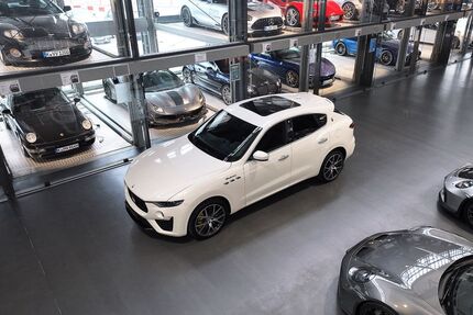 Maserati Levante 43.200 km 59.500 &euro; Köln 50829