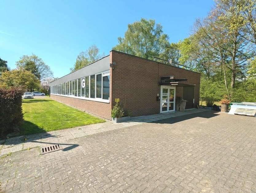 Halle in Baunatal 1.950 €
