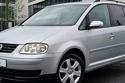 VW Touran 230.000 km 2.900 &euro; Köln (Ostheim) 51107