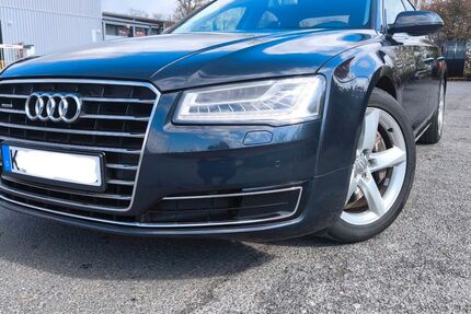Audi A8 311.000 km 15.650 &euro; Köln 51145
