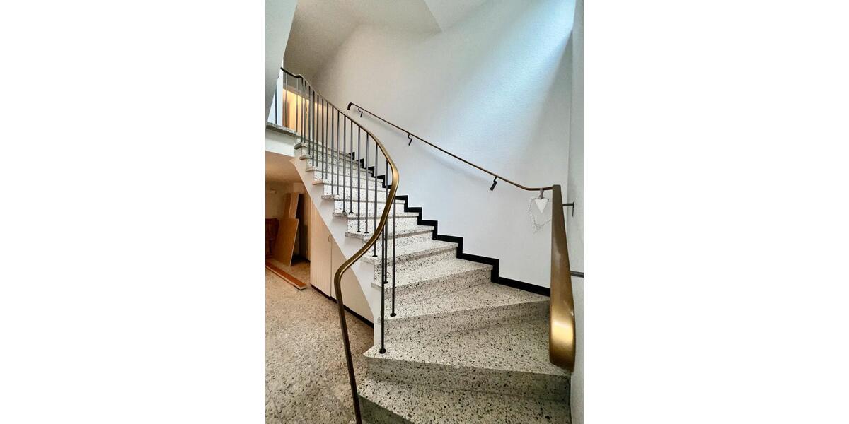 Etagenwohnung Bonn Beuel-Mitte - 4 Zimmer, 110 m&sup2;, 2.500&euro; | Angebot:25872750