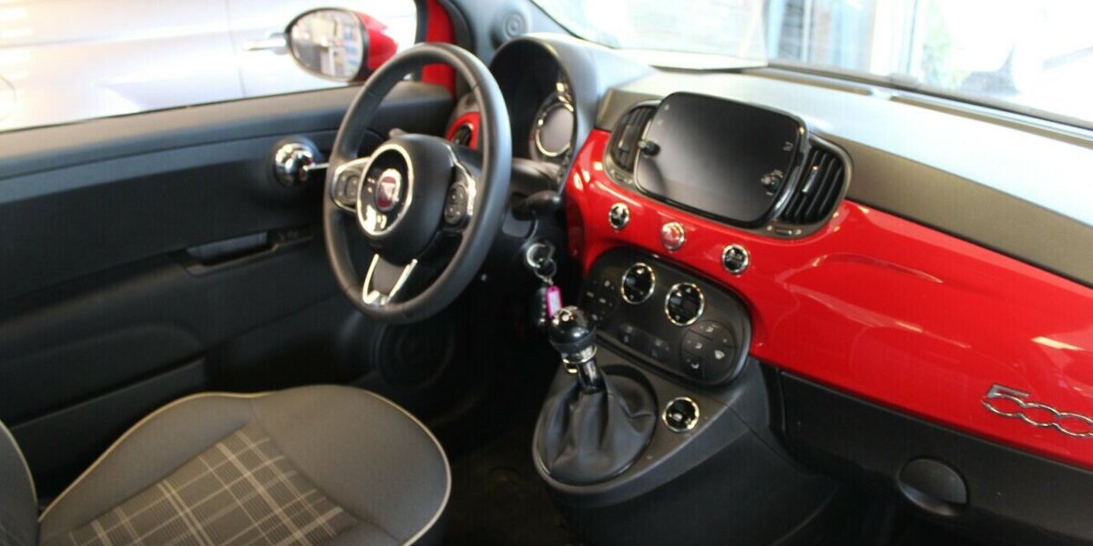 Fiat 500 1.2 8V Lounge 83.869 km 8.980 &euro; Euskirchen 53881