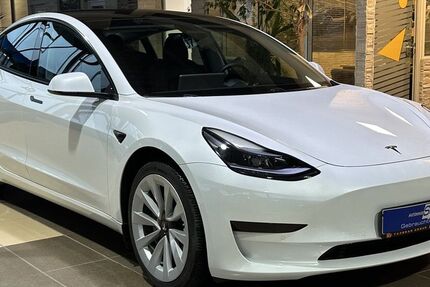 Tesla Model 3 52.188 km 25.300 &euro; Eitorf 53783