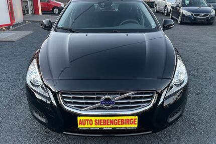Volvo V60 106.200 km 9.899 € Linz Am Rhein -Kretzhaus 53560