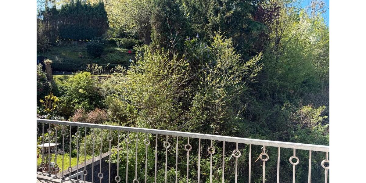 Doppelhaushälfte Bergisch Gladbach Paffrath - 5 Zimmer, 195 m&sup2;, 2.300&euro; | Angebot:26322264