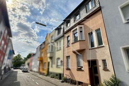 Haus Bonn Beuel-Mitte - 8 Zimmer, 153 m&sup2;, 550.000&euro; | Angebot:27665927