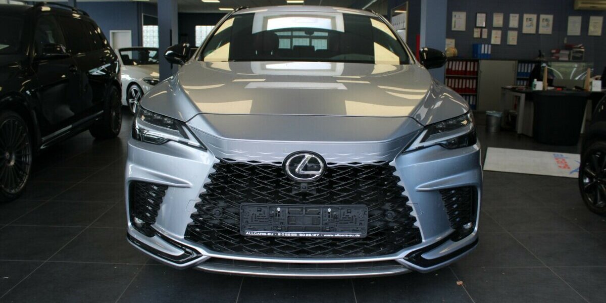 Lexus RX 500H F Sport 9.985 km 59.980 &euro; Euskirchen 53881