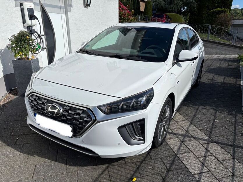 IONIQ