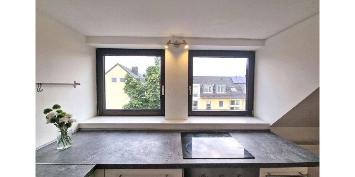 Dachgeschoßwohnung Köln Lindenthal - 4 Zimmer, 140 m&sup2;, 750.000&euro; | Angebot:24353634