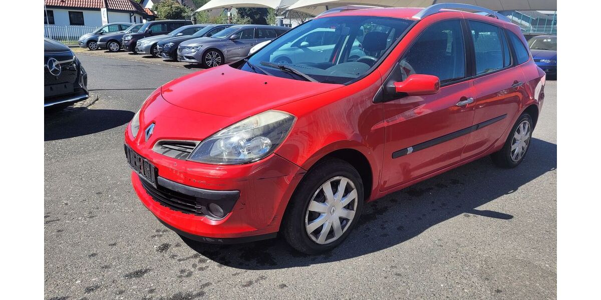 Renault Clio 256.692 km 990 &euro; Vettelschoss 53560