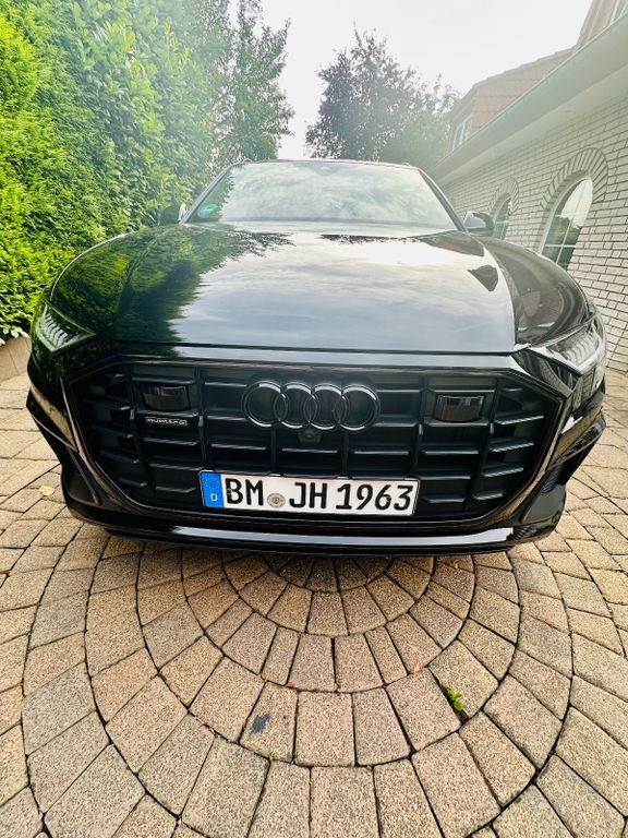 Audi Q8 141.000 km 52.000 € Frechen 50226