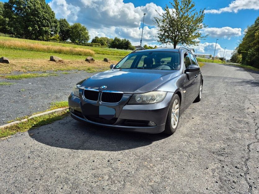 BMW 318 274.600 km 2.900 € Bruchhausen 53572