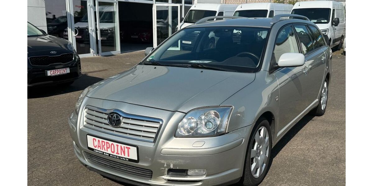 Toyota Avensis 223.000 km 2.350 &euro; Brühl 50321