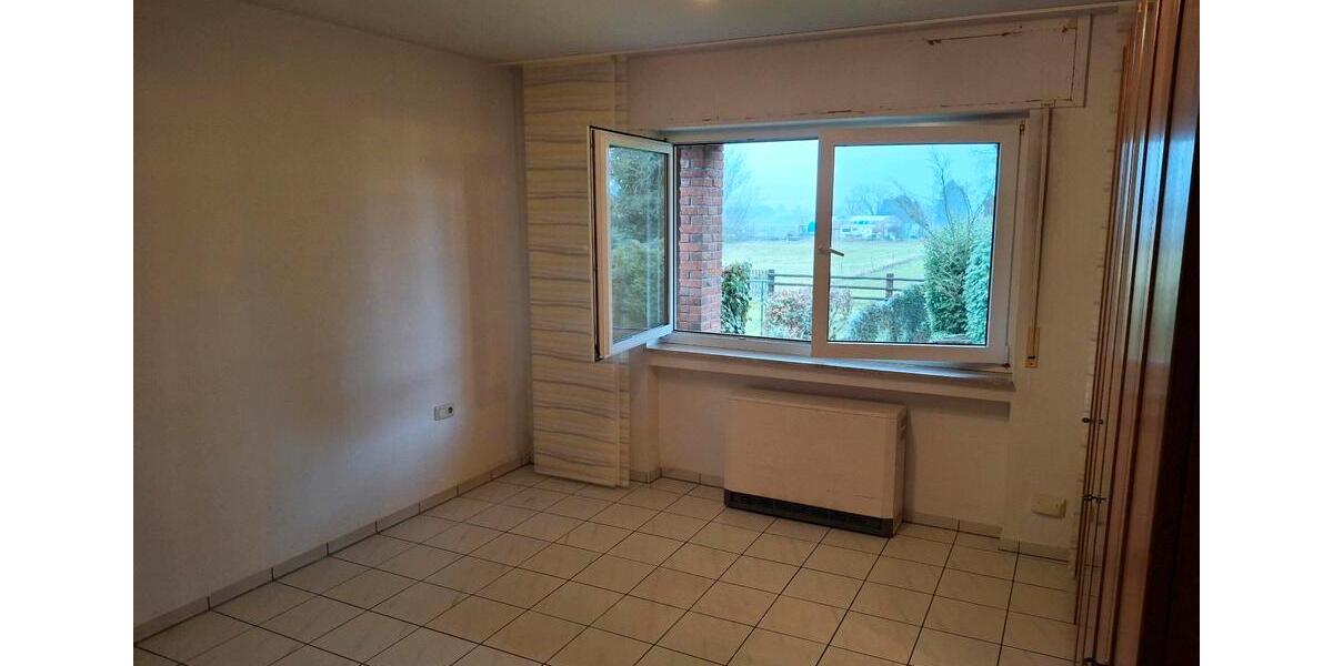 Erdgeschoßwohnung Hürth - 3 Zimmer, 98 m&sup2;, 1.350&euro; | Angebot:26465560