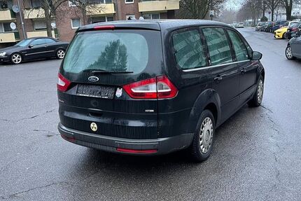 Ford Galaxy 260.000 km 4.400 € Bonn 53199