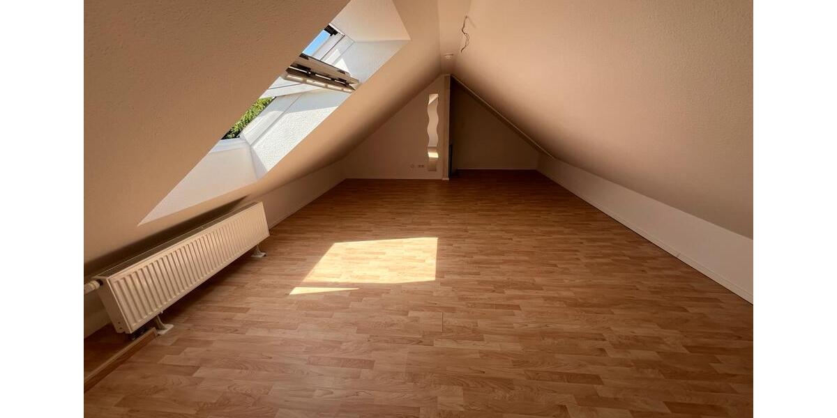 Einfamilienhaus Siegburg - 2 Zimmer, 82 m&sup2;, 1.153&euro; | Angebot:26450212