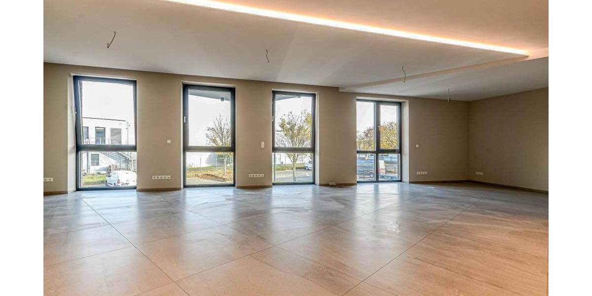 Gewerbeobjekt Hürth Kalscheuren - 4 Zimmer, 226 m&sup2;, 2.938&euro; | Angebot:25749219