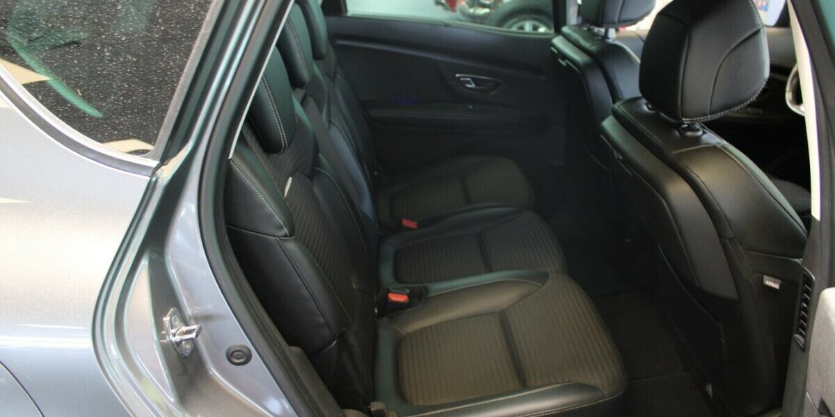 Renault Scenic 1.2 TCe 130 Energy Intens 125.286 km 8.980 &euro; Euskirchen 53881