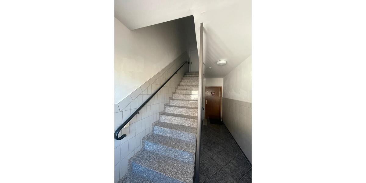 Dachgeschoßwohnung Eitorf - 4 Zimmer, 93 m&sup2;, 1.200&euro; | Angebot:24743568