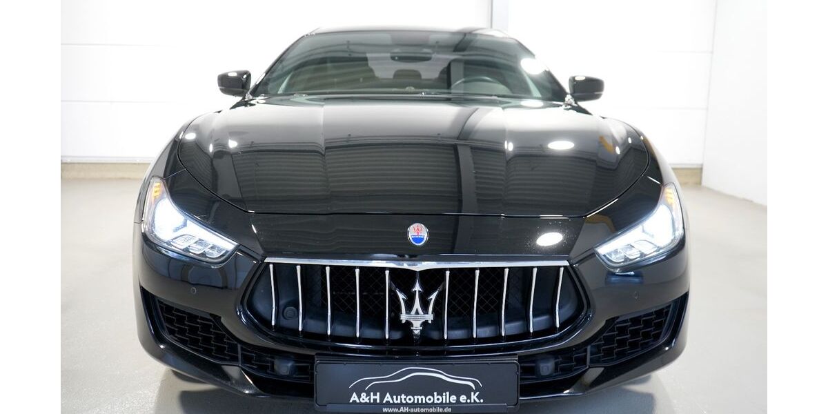 Maserati Ghibli 51.341 km 34.980 &euro; Hürth bei Köln 50354
