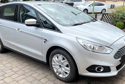 Ford S-Max 234.601 km 8.000 € Zülpich 53909