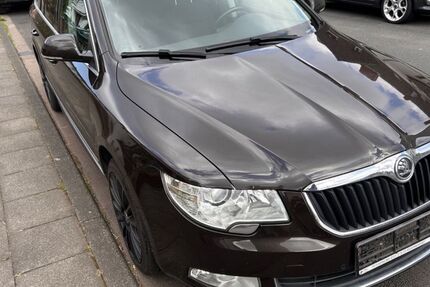 Skoda Superb 247.500 km 10.000 &euro; Köln 50769