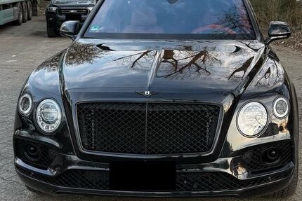 Bentley Bentayga 135.400 km 82.600 &euro; Köln Buchheim 51061