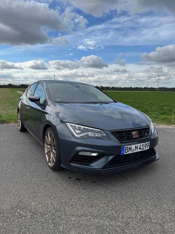 Seat Leon 110.000 km 19.100 € Kerpen 50171